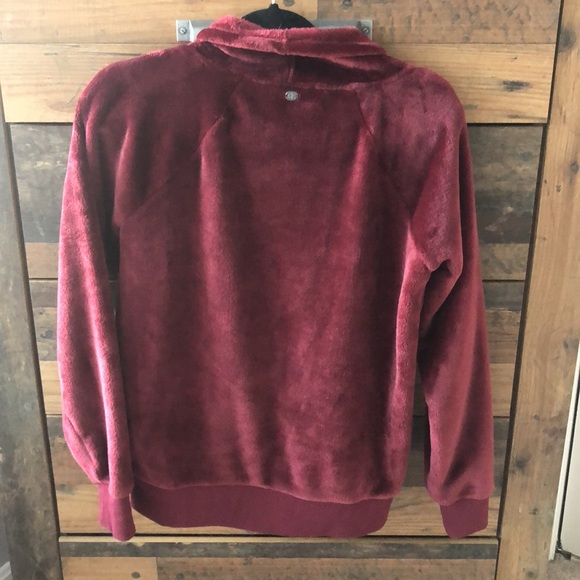 NWOT - Gaiam Cowl Neck Lux Faux Fur Pullover Sweater - Picture 4 of 5